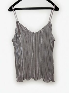 Danskin Silver Pleated V-Neck Camisole Women’s Size Large